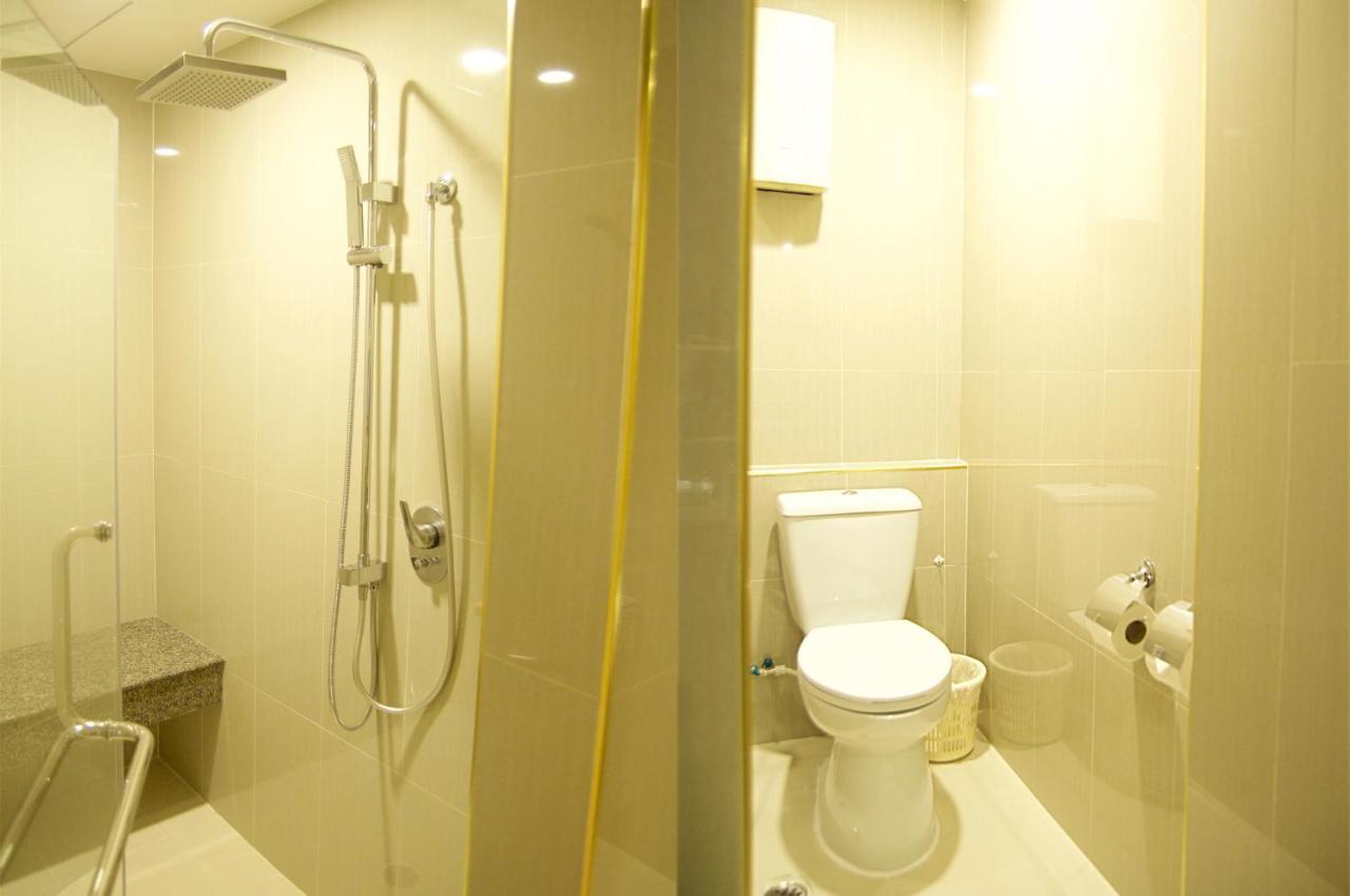 Jolly Suites & Spa Thapra Bangkok Extérieur photo